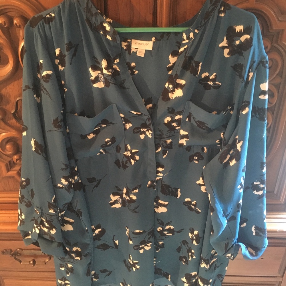 Avenue Long Sleeve Blouse 22/24